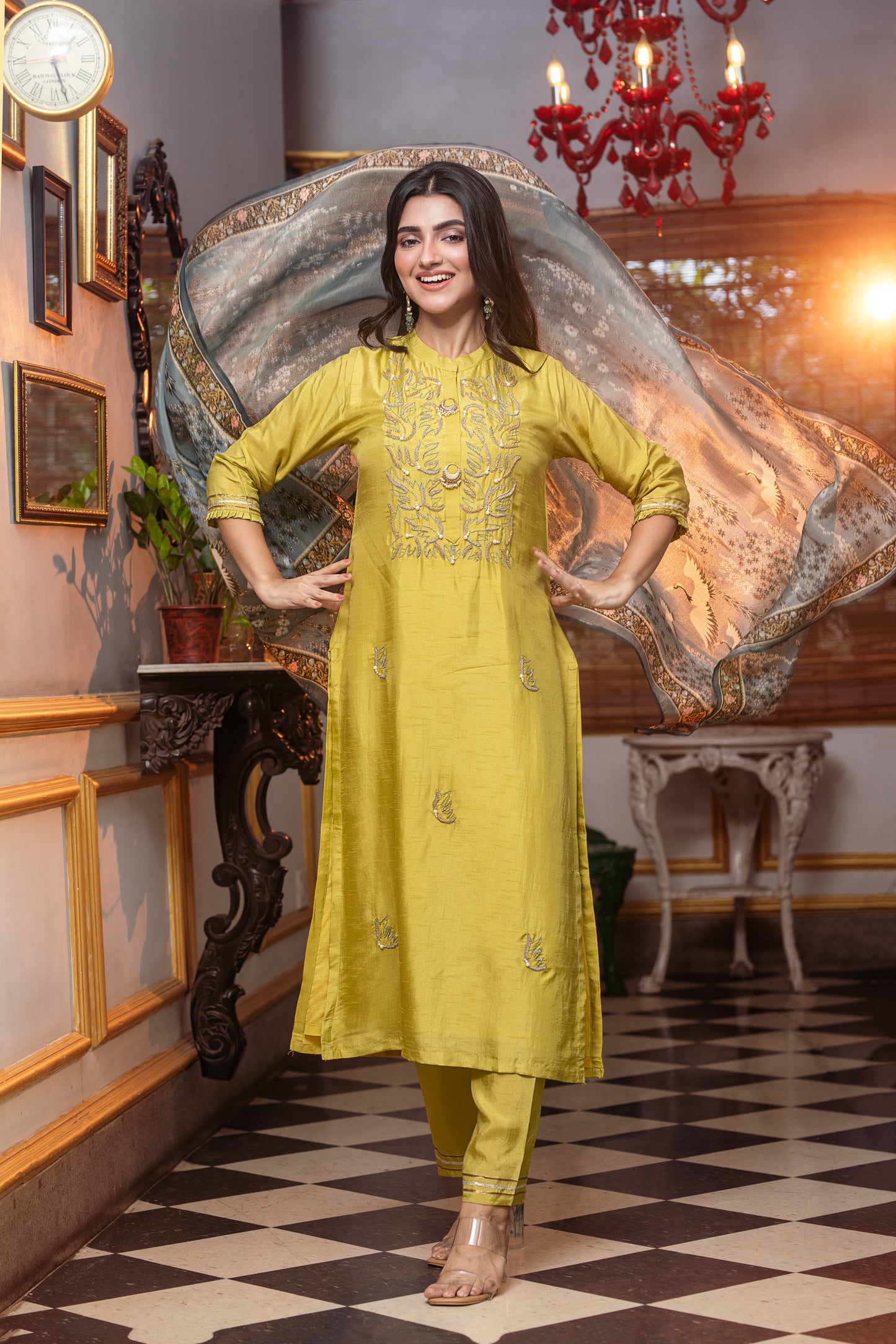 KURTA DUPATTA WITH PANT