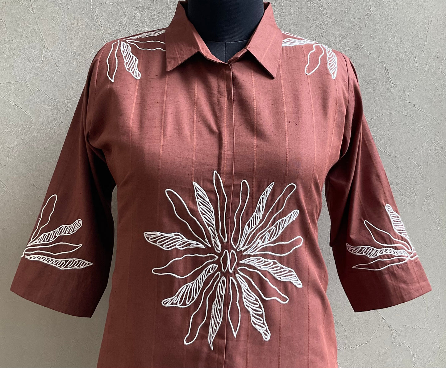 BROWN FLORAL THREAD EMBROIDERED COORD SET