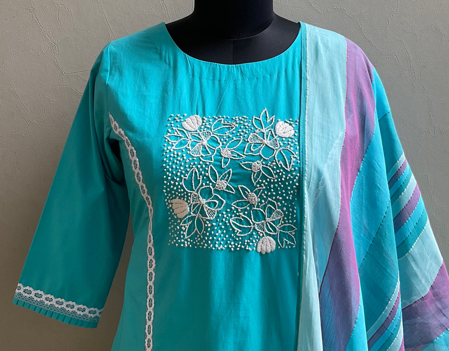 SKY BLUE THREAD EMBROIDERED KURTA SET