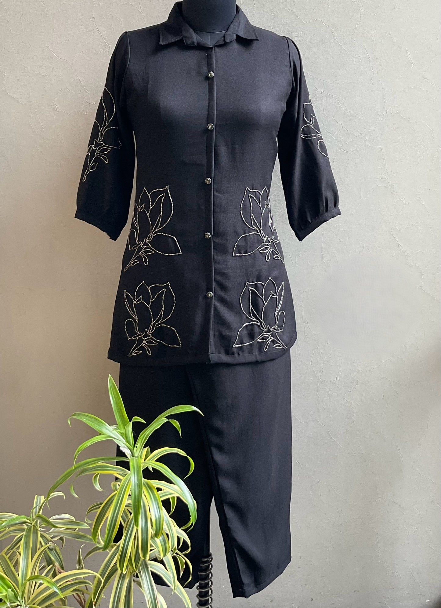 BLACK CUTDANA HAND EMBROIDERED CO-ORD SET