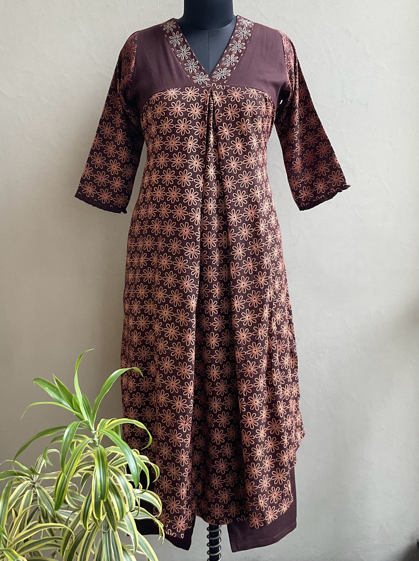 COFFEE BROWN V NECK HAND EMBROIDERED KURTA PANT