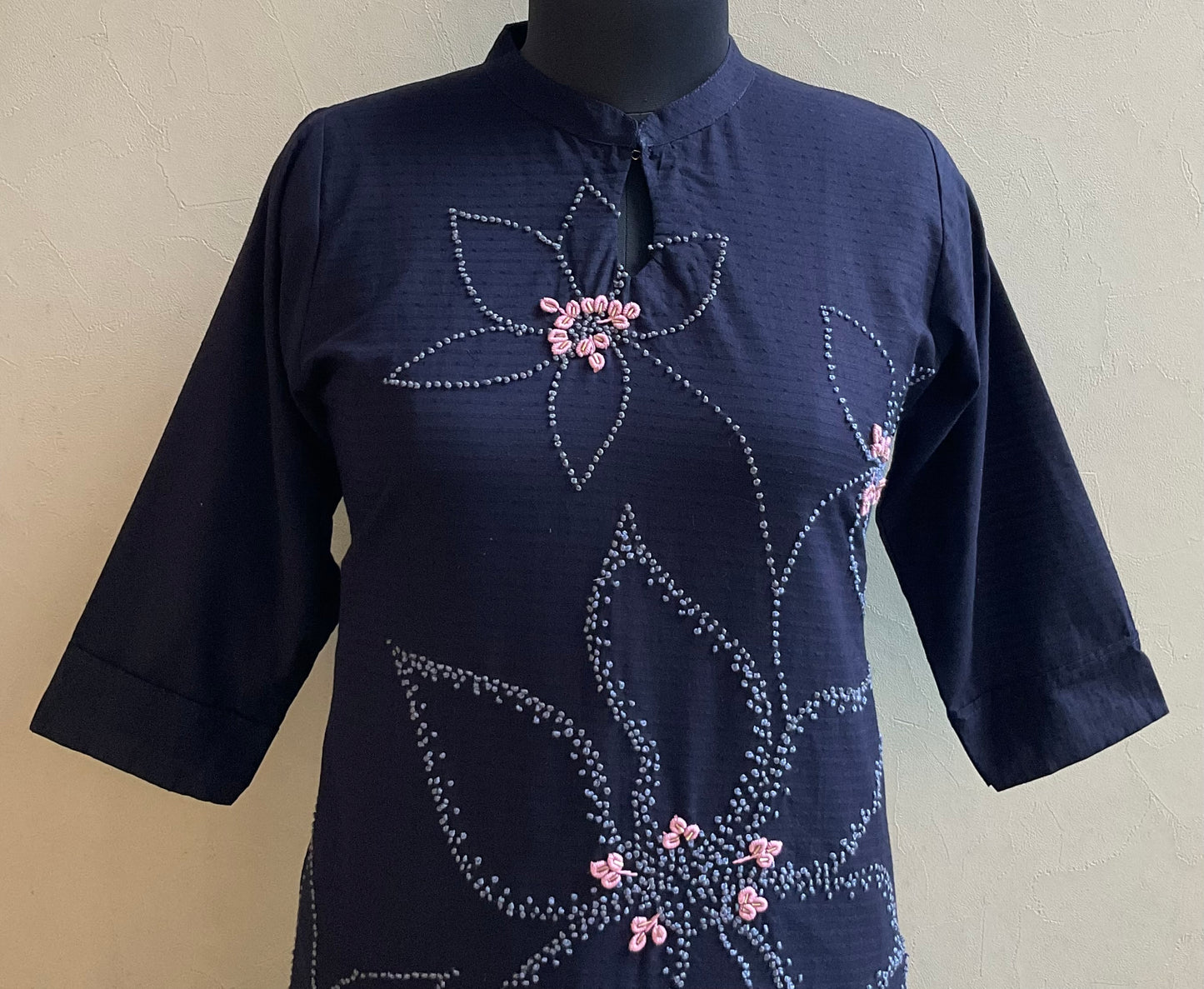 NAVY BLUE FRENCH KNOT KURTA PANT
