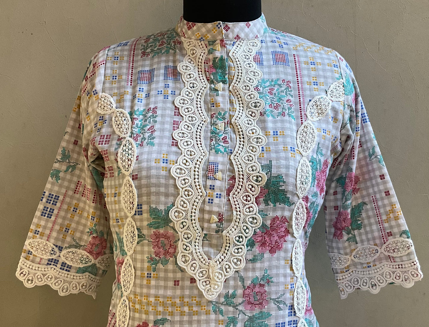 CHECK FLAX CLOTH LACED KURTA PANT