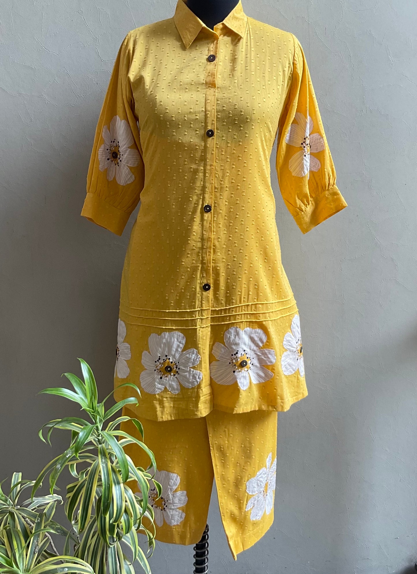 YELLOW DOBBY CLOTH APPLIQUE COORD SET