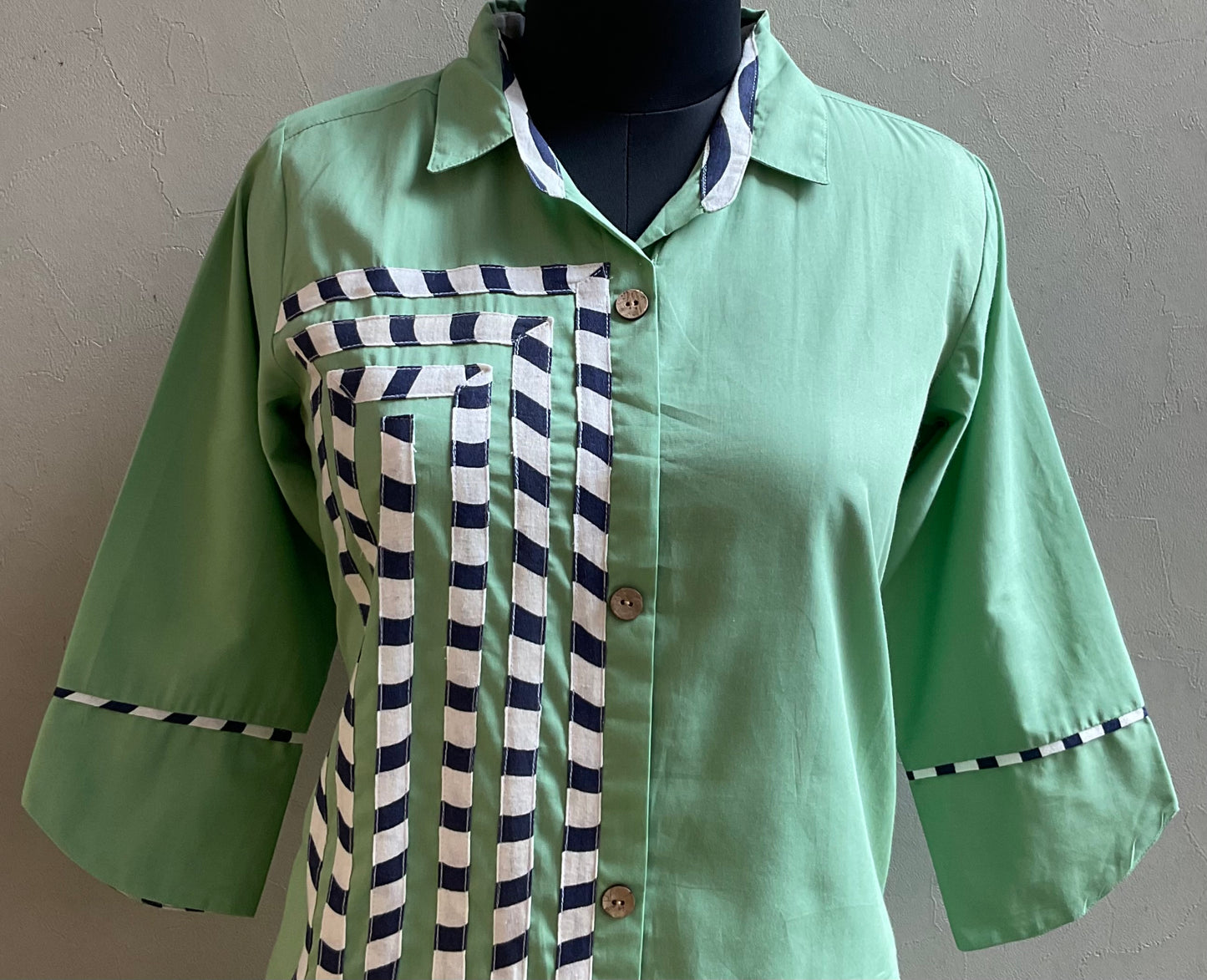 PISTA GREEN ZEBRA STRIP TOP