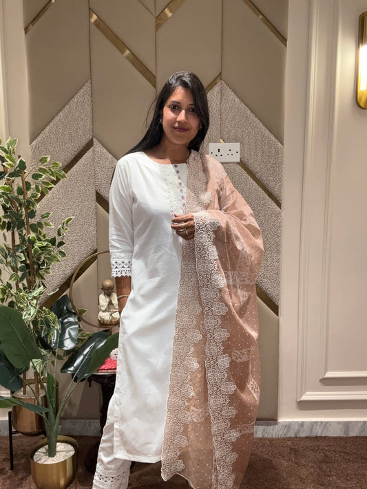 WHITE CONTRAST DUPATTA LACED KURTA SET