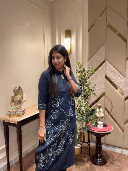 NAVY BLUE FRENCH KNOT KURTA PANT