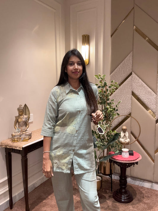 LIGHT GREEN ONE SIDE DORI WORK COORD SET