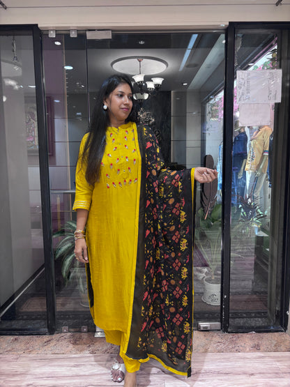MUSTARD YELLOW CUTDANA DETAILING KURTA SET