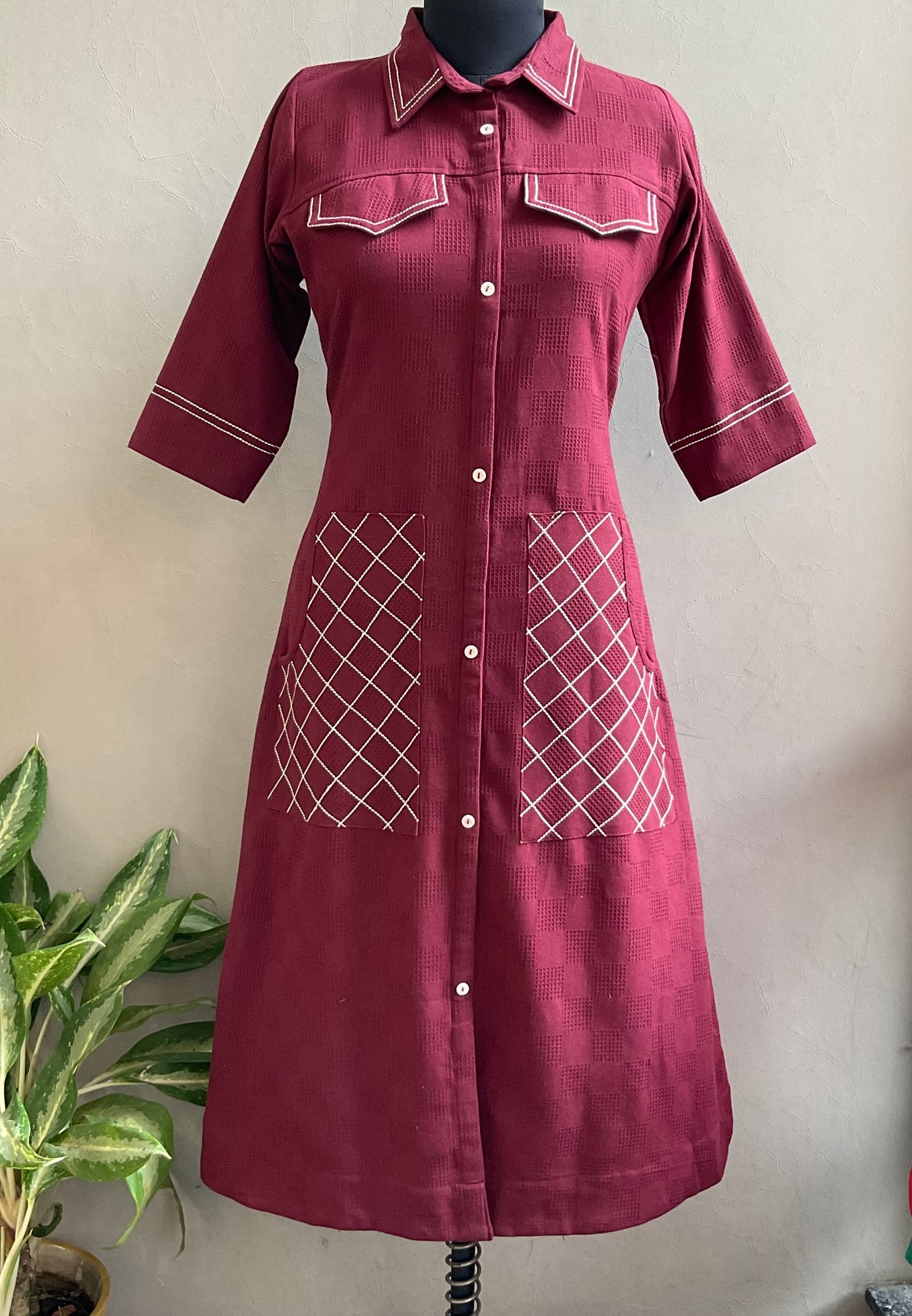 MAROON BOTH SIDE POCKET ANCHORED ALINE DRESS