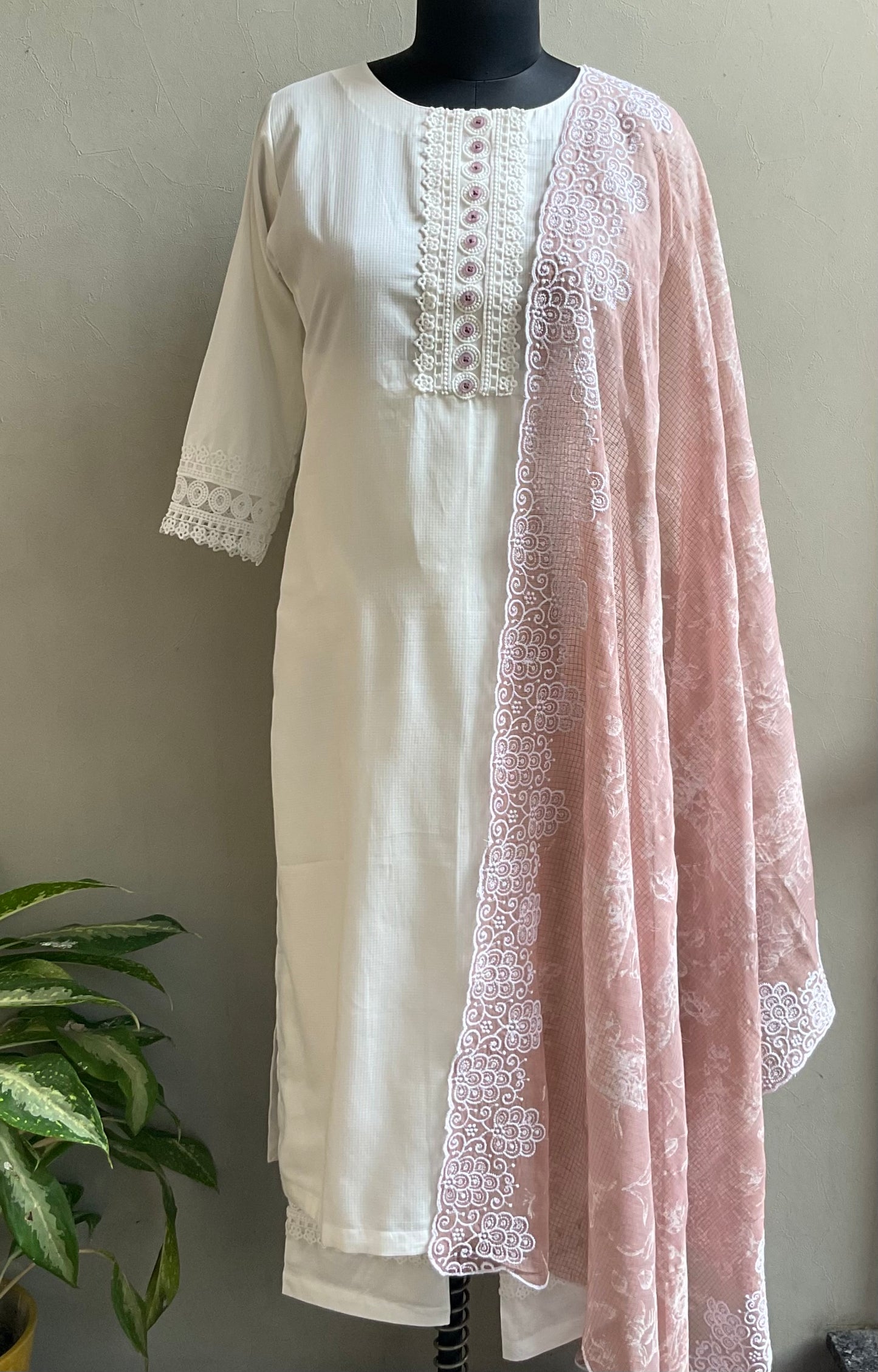 WHITE CONTRAST DUPATTA LACED KURTA SET