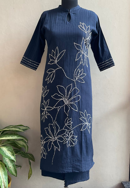 NAVY BLUE FRENCH KNOT KURTA PANT