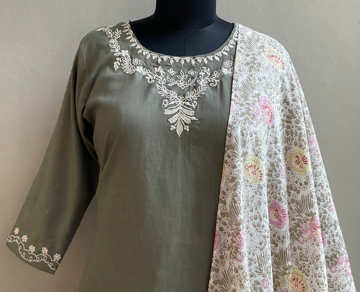 OLIVE GREEN THREAD EMBROIDERED KURTA SET