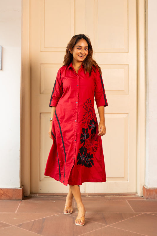 MAROON ONE SIDE APPLIQUE ALINE DRESS