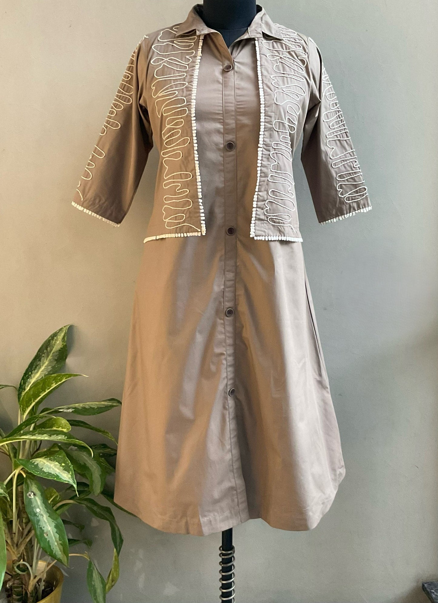 MOCHA BROWN ZIG ZAG DRESS