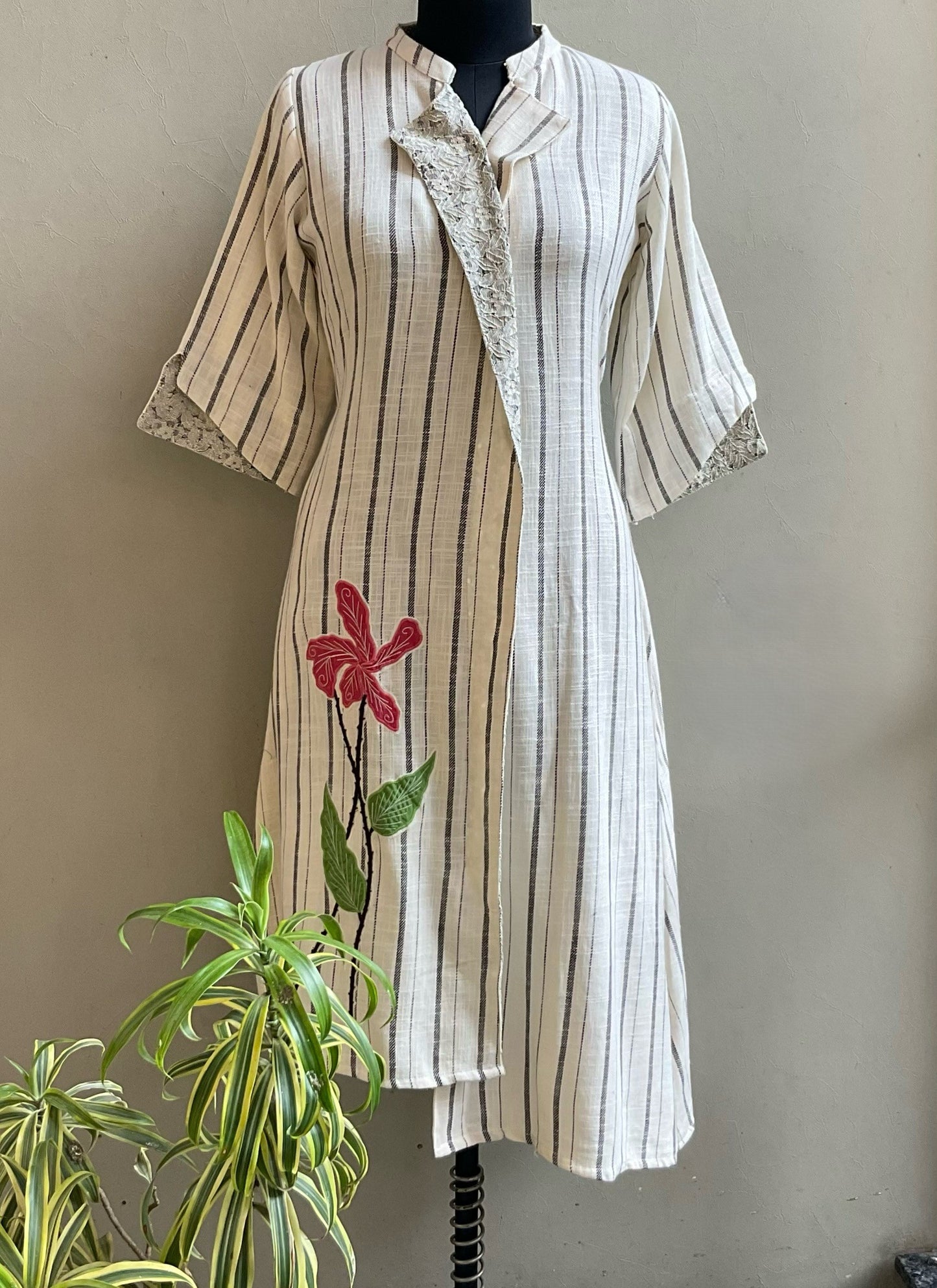 KORA APPLIQUE ALINE DRESS