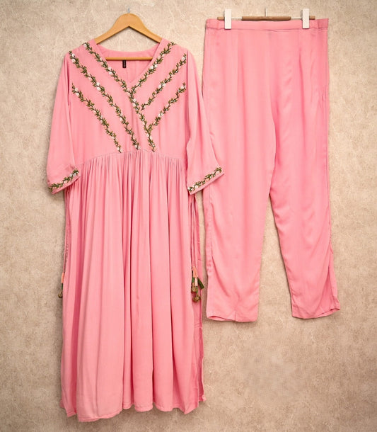 LIGHT PINK NAIRA CUT KURTA PANT