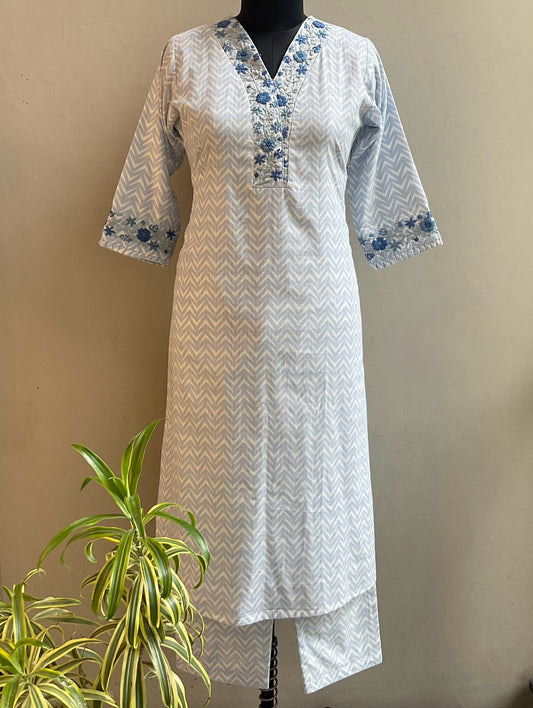 LIGHT BLUE HAND EMBROIDERED KURTA PANT