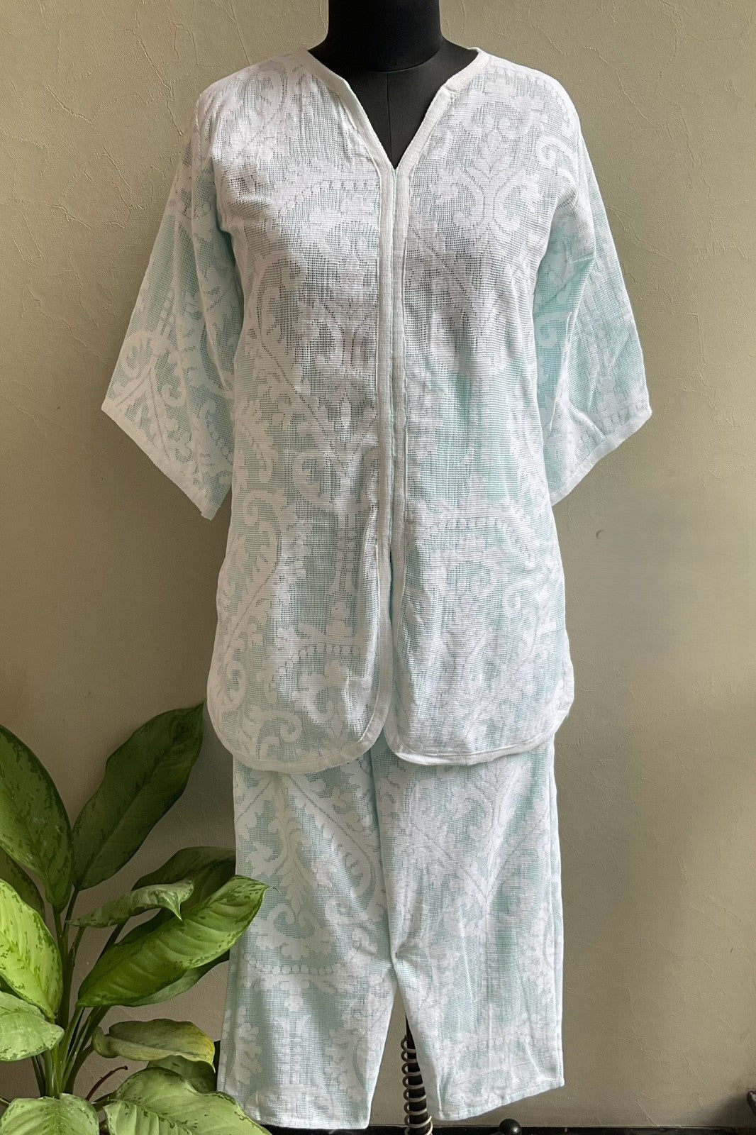 LIGHT GREEN BELL SLEEVES COORD SET