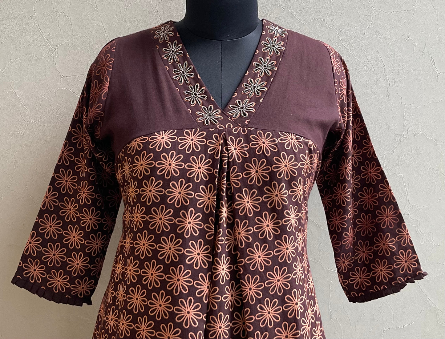 COFFEE BROWN V NECK HAND EMBROIDERED KURTA PANT
