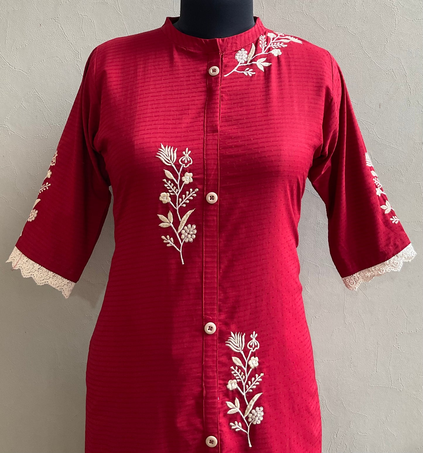 RED EMBROIDERED COTTON KURTA WITH PANT