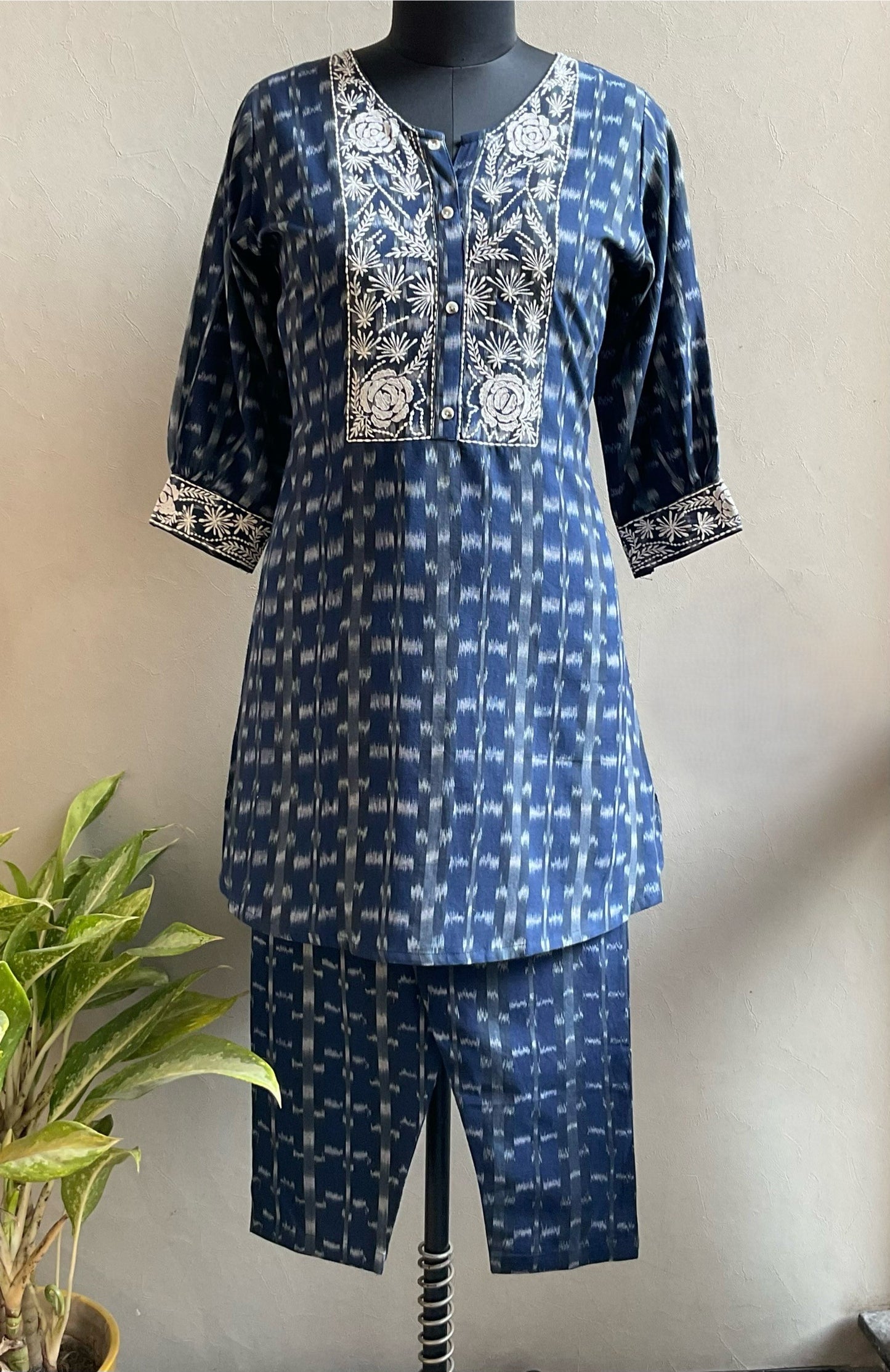 NAVY BLUE IKKAT THREAD EMBROIDRED COORD SET