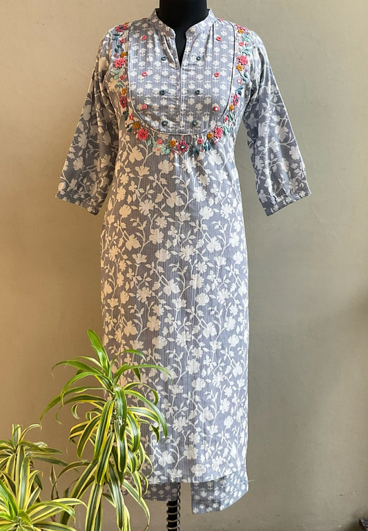 GREY HAND EMBROIDERED KURTA PANT