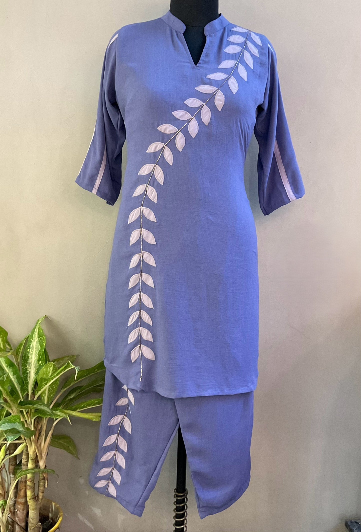 DARK LAVENDER APPLIQUE WORKED COORD SET