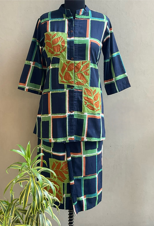 INK BLUE SQUARE APPLIQUE COORD SET