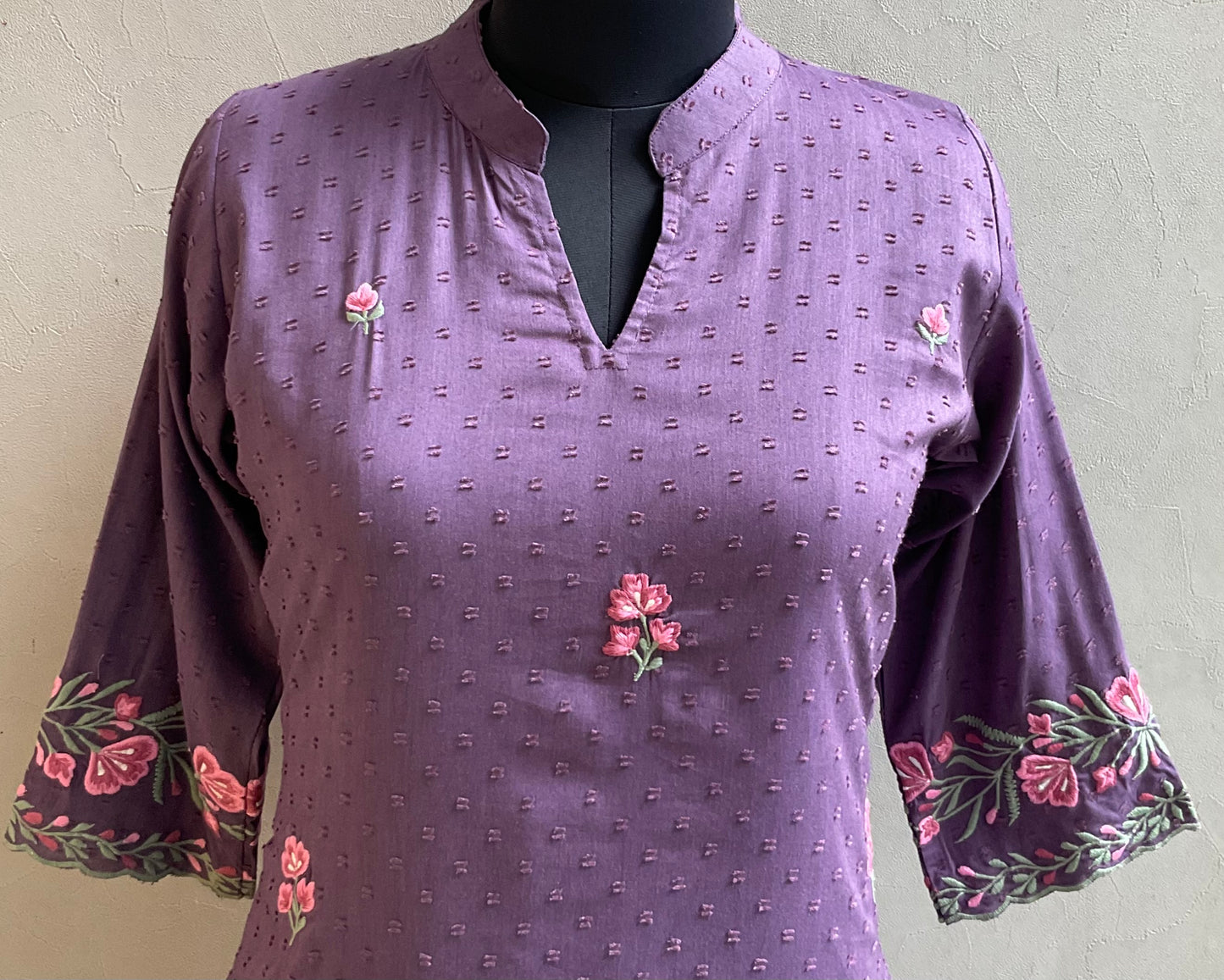 PURPLE DOBBY CLOTH THREAD EMBROIDERED KURTA PANT