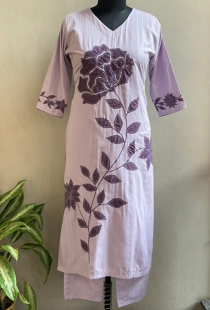 MAUVE APPLIQUE WORKED KURTA PANT