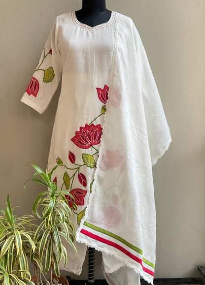 WHITE LINEN APPLIQUE KURTA SET