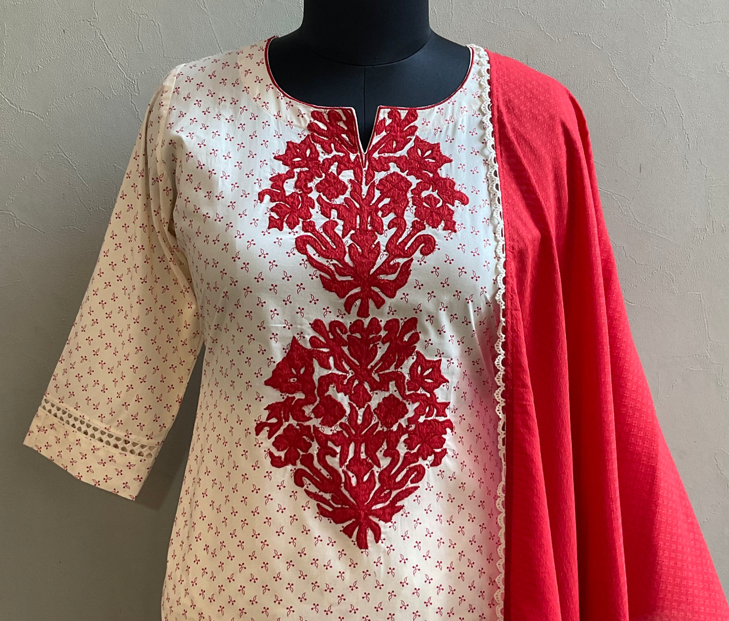 KURTA DUPATTA WITH PANT