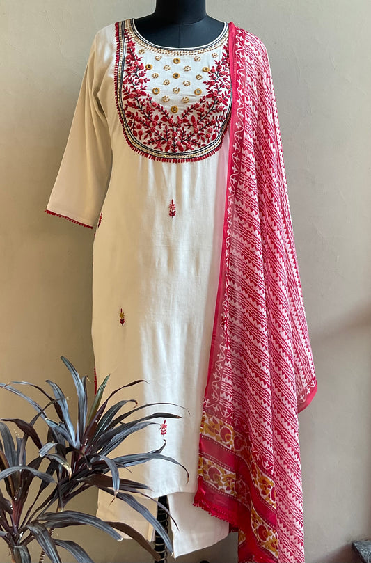 OFF WHITE HAND EMBROIDERED KURTA SET