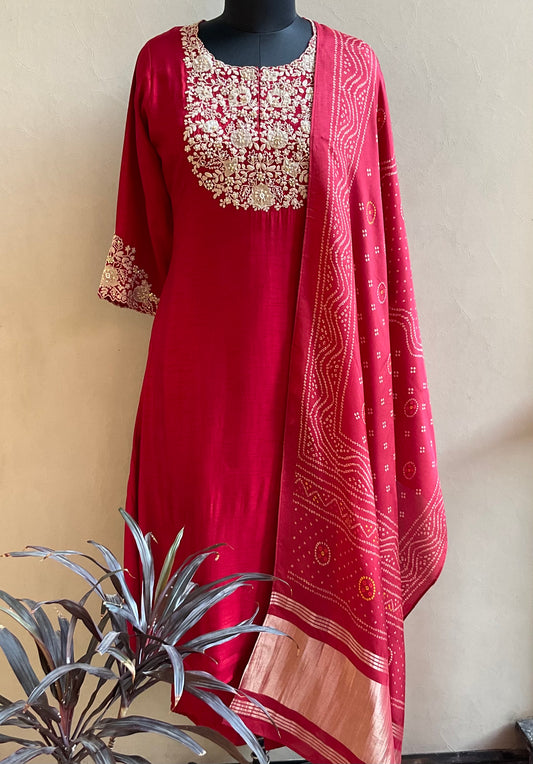 MAROON TISSUE APPLIQUE WORKED KURTA SET