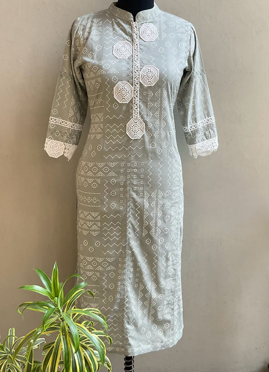 LIGHT GREY CROSIA PATCHED STRAIGHT KURTI