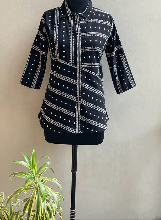 BLACK PRINTED TOP