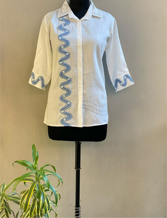 WHITE LACED HIGHLIGHTED TOP