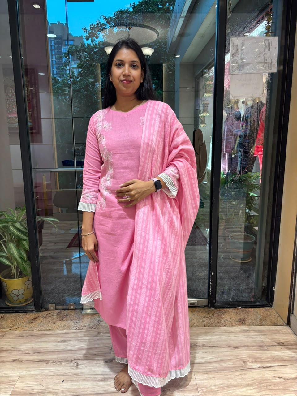 BLUSH PINK THREAD EMBROIDERED KURTA SET
