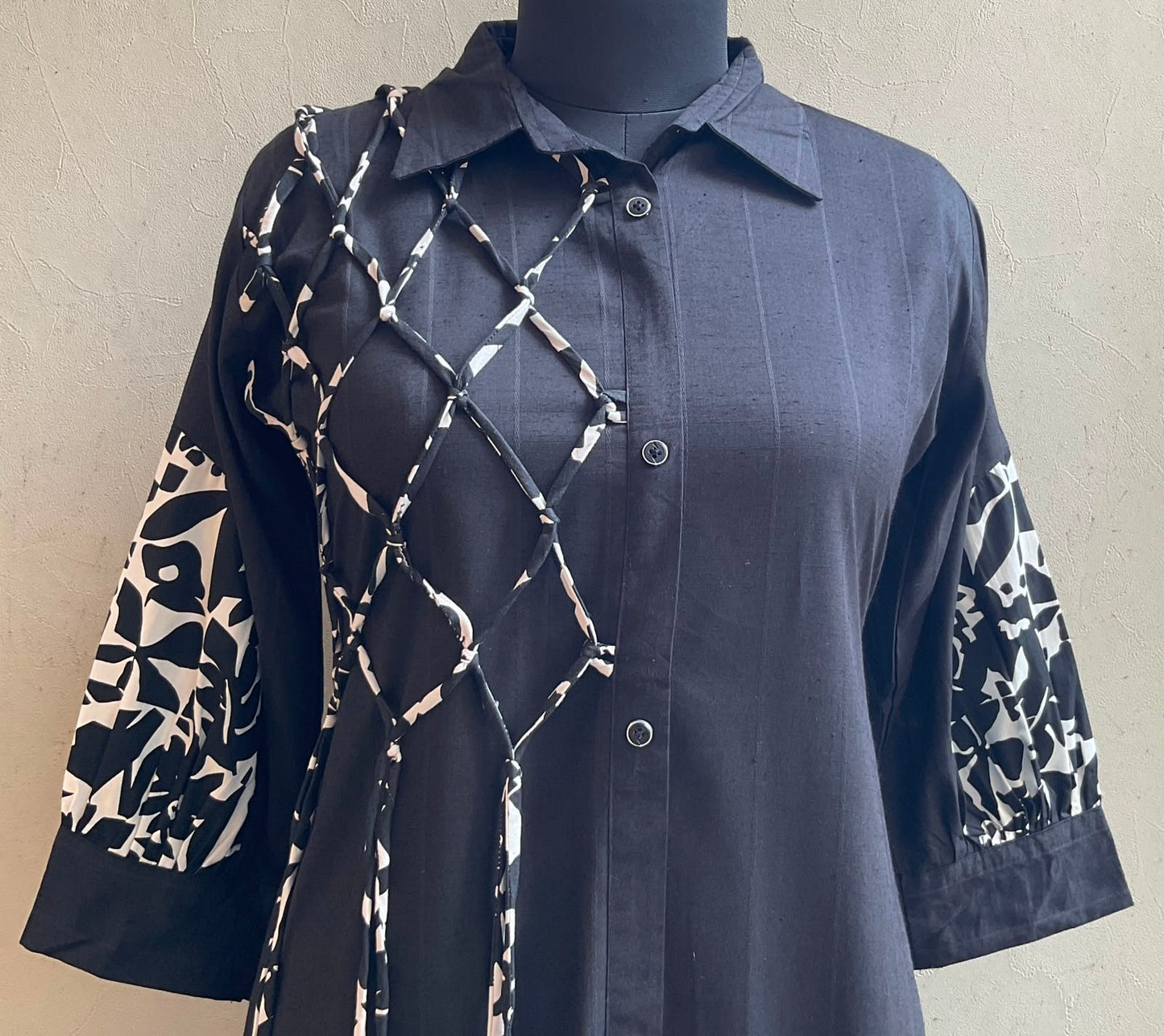 BLACK DORI WORKED ALINE DRESS