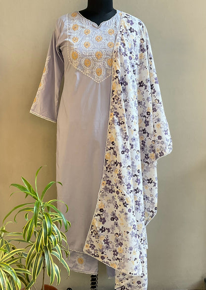MAUVE THREAD EMBROIDERED KURTA SET